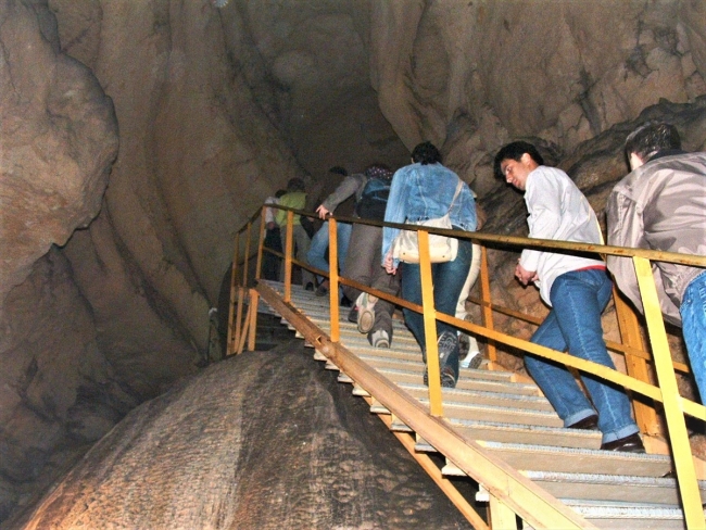 22 kilometre uzunluğuna sahip Tınaztepe Mağarası'na büyük ilgi